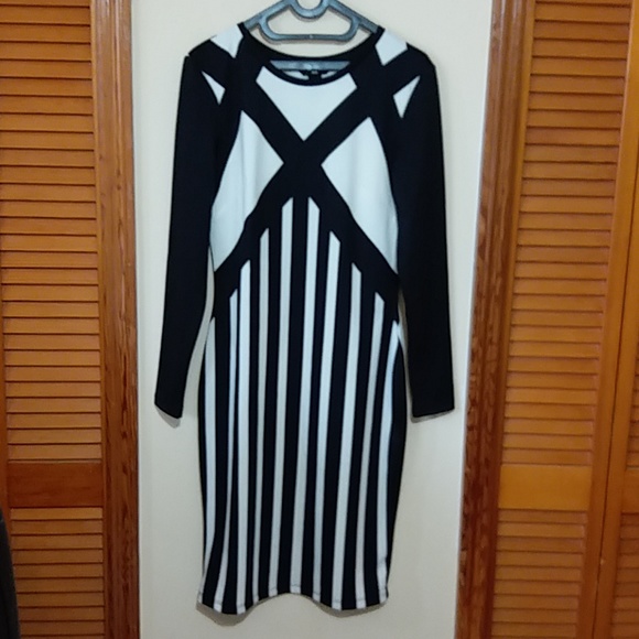 Preowned excellent condition H&M Dress Medium - Picture 1 of 8